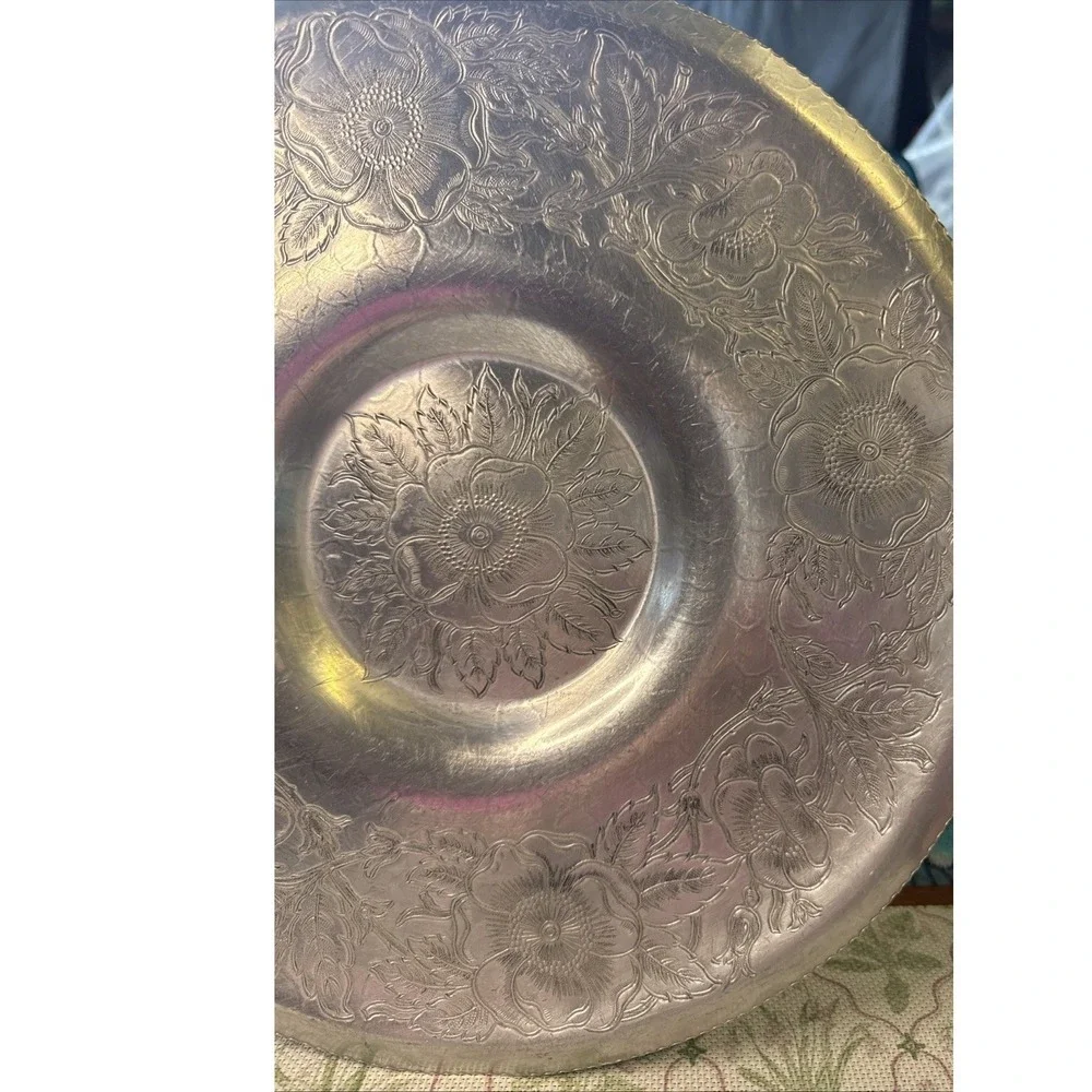 Vintage Wilson Metal Products Inc Hand Wrought Aluminum Floral Tray 13